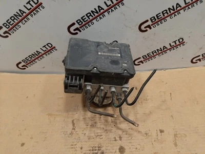 Unidad de módulo de control de bomba ABS original Volvo V70 MK2 2000-2007 8671224 Foto 1 de 4