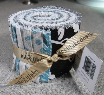Riley Blake Designs Roll Rose Cliff Manor 100 % algodón 18 piezas tiras de 2,5" negro/aqua Foto 1 de 4