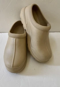 SLIPPERS RAIN WOMENS TASMAN CLOGS BOOTS BOOT 8W UGG BEIGE COMFORTABLE CASUAL  - Picture 1 of 10