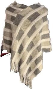 Northern Angel Poncho Pullover Fransen Boho groß elfenbein creme grau Karomuster - Bild 1 von 10