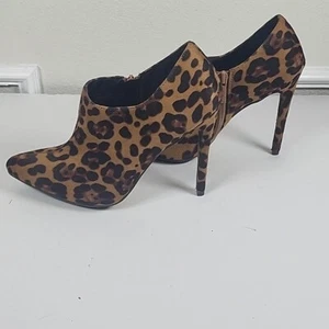 Micheal Antonio women leopard Print pointed toe Stiletto Heels size 9 - Picture 1 of 10
