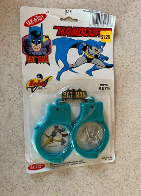 BATMAN HANDCUFFS SET (1989 Tak A Toy) -- On Card (A) -- Vintage - Image 1 of 3