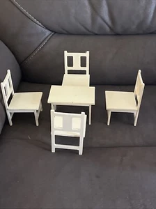 Holz Puppenmöbel NEU ein Tisch 4 Stühle - Bild 1 von 6