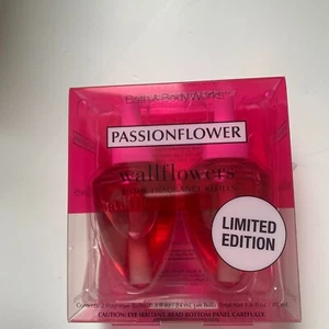 Bath & Body Works Passionflower Wallflowers Limited Edition Refill 2 Bulbs NEW - Picture 1 of 2