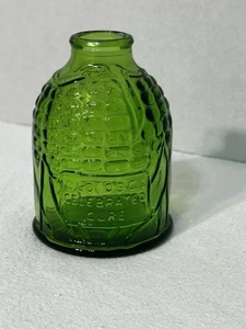 Vintage Green Wheaton 3-1/4" Bottle "Old Doc's Celebrated Cure" Maize Corn Cob - Picture 1 of 8