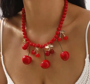 Modeschmuck  Collier Kette Kirschen rot-gold Kunststoff, Holz - Bild 1 von 6