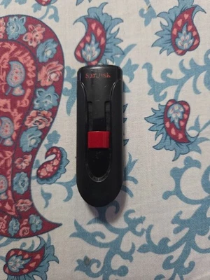 Unidade flash USB SanDisk preta 128GB - Imagem 1 de 4