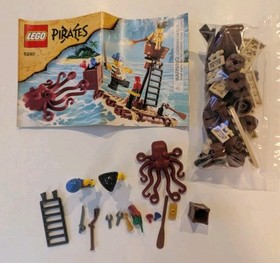 LEGO Pirates: Kraken Attackin' (6240)