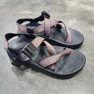 Sandalias clásicas para hombre Chaco Z/1 talla 9 negras rojas grises correas en zigzag Vibram Foto 1 de 4