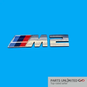16-20 BMW Serie 2 M2 F22 F23 F87 OEM emblema maletero trasero insignia logotipo calcomanía "M2" - Imagen 1 de 2
