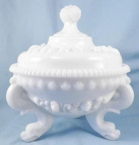 Westmoreland Argonaut Shell & Dolphin Covered Dish Milk Glass Candy Vintage - Picture 1 of 12
