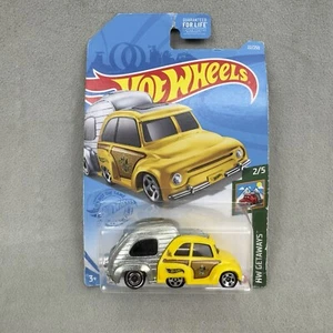 Hot Wheels RV There Yet HW Getaways 2/5 22/250 Yellow *Card Wear* - Picture 1 of 6