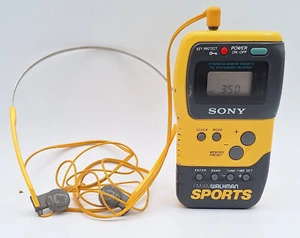 RADIO DEPORTIVA SONY WALKMAN AM/FM, CON AURICULARES PROBADOS, FUNCIONA, Amarillo y Negro - Imagen 1 de 8