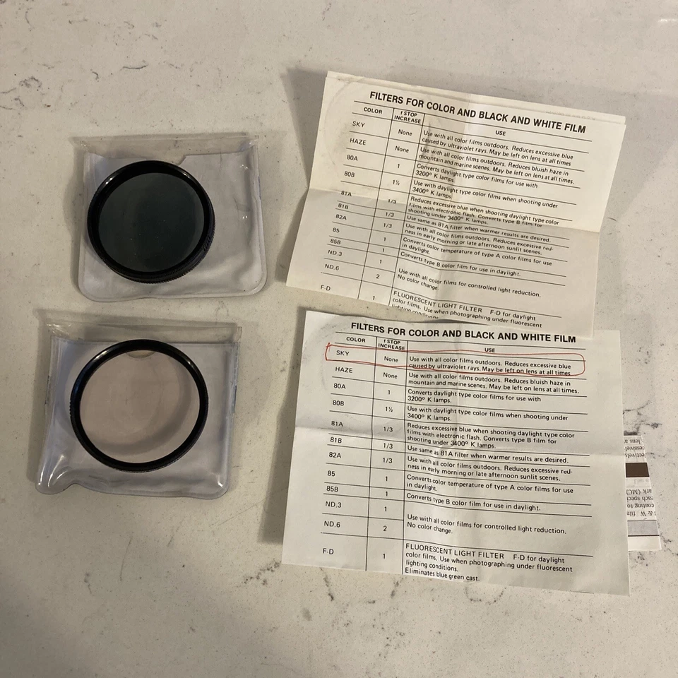 Lot Of 2 Albinar Camera Lenses 52mm Skylight Polarizer - Image 1 of 4