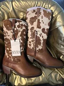 Myra Pointy beige Boots size 9, round toe, Hairon - Picture 1 of 5