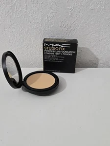 Base de control de aceite MAC Studio Fix NC 11,5 Powder Plus -0,42 OZ/12G - Imagen 1 de 6