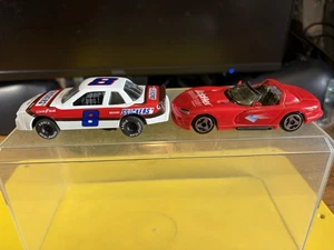 Burago 1/43 scale 2013 Red Dodge Viper Coupe+91 Buick Regal Snickers NASCAR-VP - Picture 1 of 8