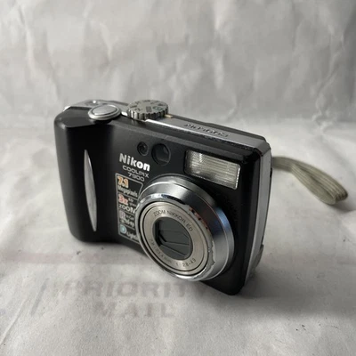 Nikon Coolpix 7900 7.1MP Compact Digital Camera Tested Working w/ Charger - Image 1 of 4
