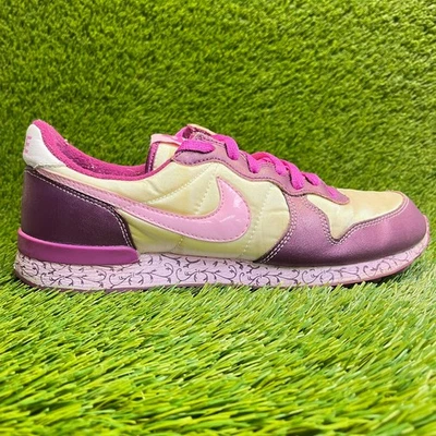 Nike Internationalist Womens Size 11 Beige Pink Running Walking Shoes Sneakers - Image 1 of 4