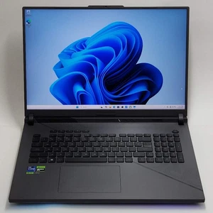 ASUS ROG Strix G18 18" i9-14900hx 2,2 GHz 32 GB RAM 2 TB SSD GeForce RTX 4080 - Foto 1 di 16