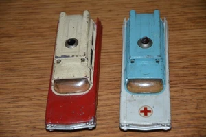 Corgi Superior Ambulance on cadillac chassis one Blue one Red - Picture 1 of 5
