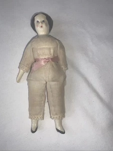 Vintage Ruth Gibbs ? Porzellanpuppe 7 Zoll schwarze Haare schwarze Schuhe - Bild 1 von 19