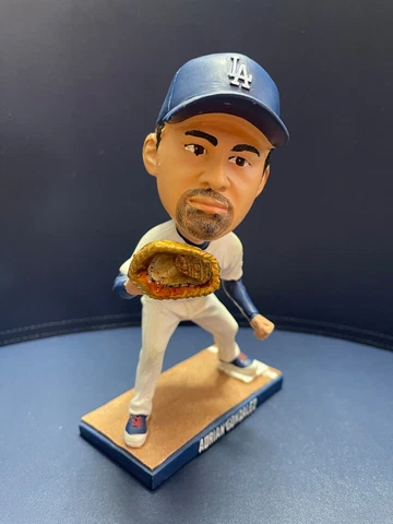 Adrian Gonzalez #23 1B LA Dodgers Gold Glove Silver Slugger SGA Bobblehead 2015 Cover