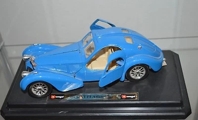 BURAGO BUGATTI MODELLINO AUTO ANTICO COLLEZIONE XK-6 ATLANTIQUE BLU SCALA 1:24 - Immagine 1 di 4