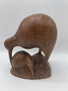 Hand Carved Kiwi Mother Baby Bird Sculpture Figure Wooden Vintage - Picture 1 of 9