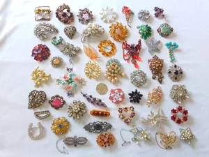 Tolles Restposten/Sammlung von 50 modernen & Vintage Modeschmuck Broschen  - Bild 1 von 9