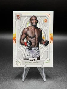 2024 Topps Royalty UFC - Base ORO Parallelo #17 Themba Gorimbo (RC) /10  - Foto 1 di 2