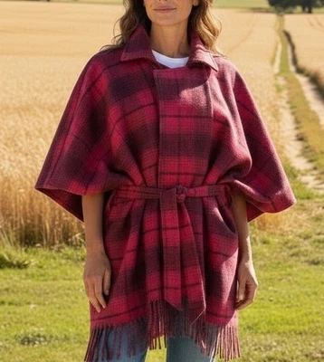 Isaac Mizrahi Women’s Red Plaid Poncho Cape Jacket O/S Belted Fringe Cozy Fall - Image 1 of 4