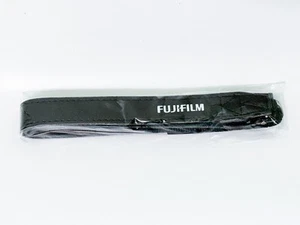 Fujifilm Small Leather Neck Strap .5" - Picture 1 of 2