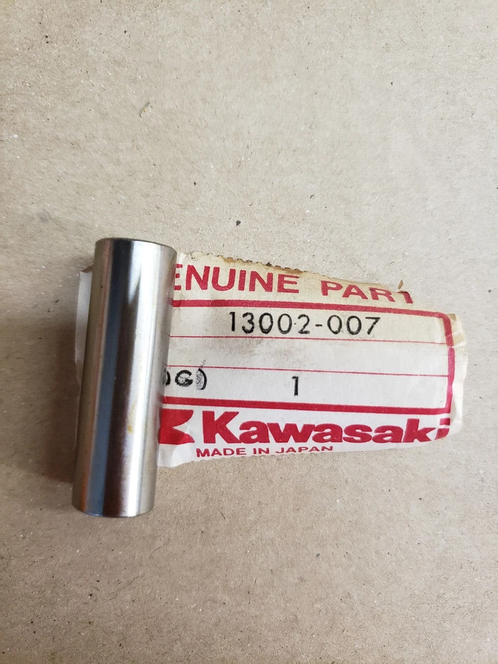 Pin de pistón OEM NOS KAWASAKI KZ900, KZ1000, G3, G4, G5 NOS 13002-007 Foto 1 de 1