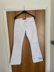Las mejores ofertas en Pantalones Acampanados Levi's para Mujeres | eBay