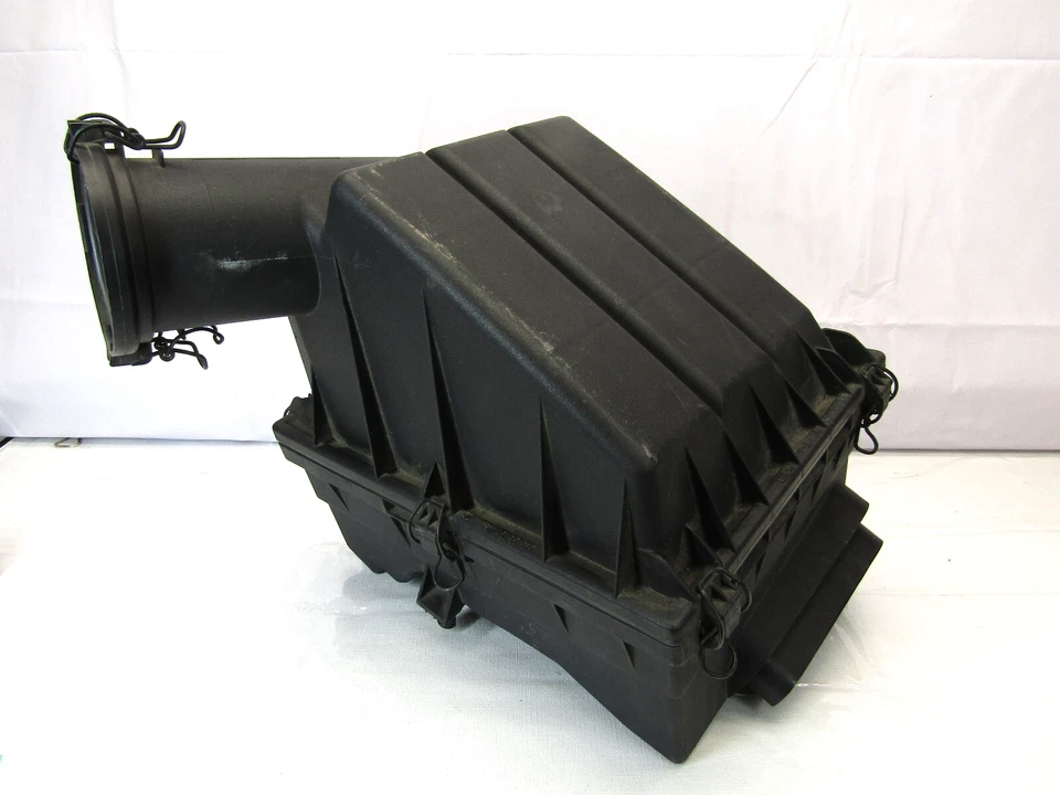 1997-2001 Mercedes ML430 Air Intake Filter Cleaner Housing OEM - Image 1 of 4