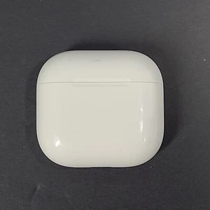 Étui de chargement Apple AirPods 4e génération ANC MagSafe remplacement d'origine uniquement - A3059 - Photo 1 sur 8
