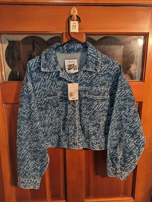 Chaqueta Y2K NUEVA CON ETIQUETAS FUBU x Forever 21 Denim Logo WMN Talla Pequeña Hip Hop Rap  Foto 1 de 4
