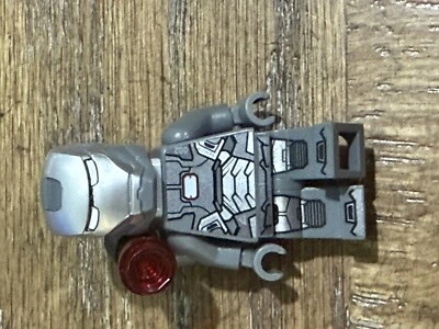 Lego War Machine SH0066 Silver Armour with Back pack D53 - Image 1 of 4