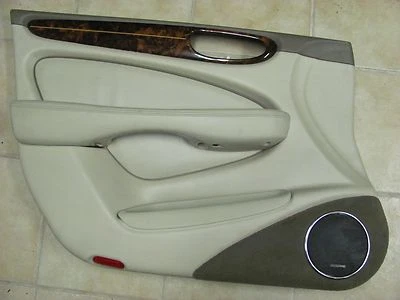 JAGUAR VANDEN PLAS LEFT FRONT DRIVER DOOR PANEL 2W9354237 SAND 2004-05-06-2007 - Image 1 of 2