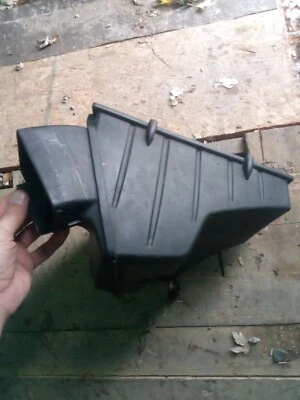 2009 Bmw 128i Air Filter Box Front - Image 1 of 4