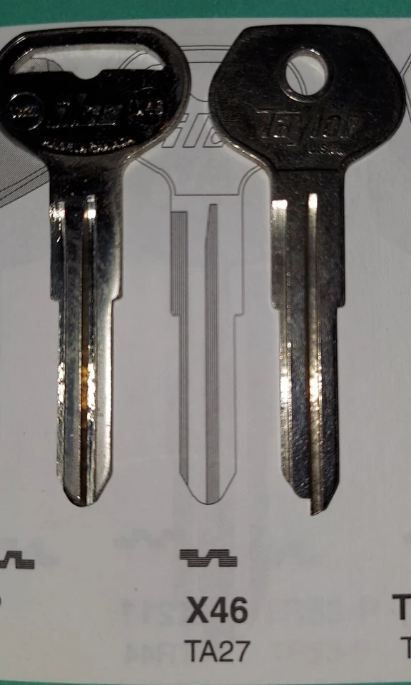 Llave en blanco Toyota Vintage X46, TA27. Foto 1 de 1