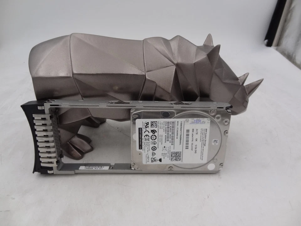 IBM 03JK402 V5000 2.4TB 10k 12GB 2.5IN SAS - Image 1 of 1