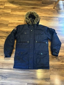 Triple Fat Goose Herren Daunen Gefüllt Jacke Blau Parka Fell Kapuze Gr. Medium - Bild 1 von 24