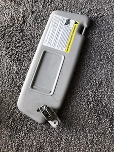 06-13 AUDI A3 SUN VISOR RIGHT SIDE PASSENGER GRAY 8P2857552 OEM - Picture 1 of 3