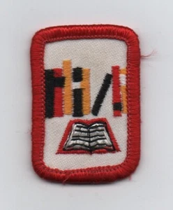 Reading, Interest Project Patch, Girl Scouts of America (1987-96) - Picture 1 of 1