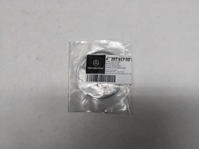 Mercedes-Benz E350 E400 E550 Rear Emblem NEW Genuine OEM A2078170216 2010 - 2017 - Image 1 of 4