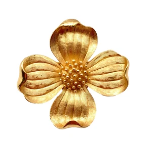 Trifari Broche Chapada En Oro Flor De Cornouiller Joya Fantasía Pin Broche - Picture 1 of 4