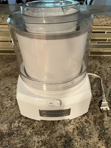 CUISINART 1.5 QT. Frozen Yogurt Ice Cream Sorbet maker White Model ICE-21 - Picture 1 of 3