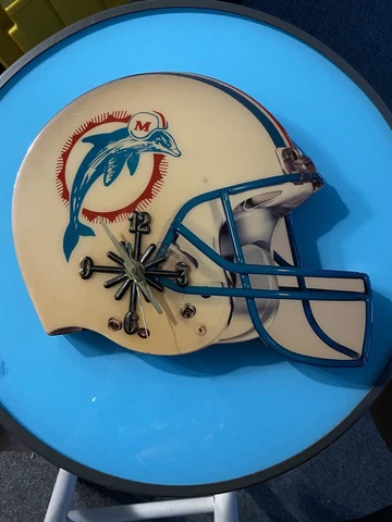 VINTAGE MIAMI DOLPHINS LARGE HELMET SHAPED CLOCK WOOD PLAQUE NFL FAN MARINO Cover